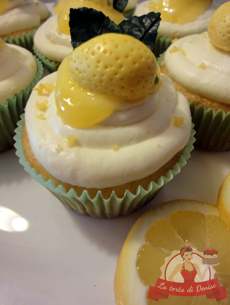 Zitronencupcakes mit Lemon Curd–Mascarpone Creme